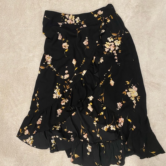 High low floral skirt - Picture 2 of 5